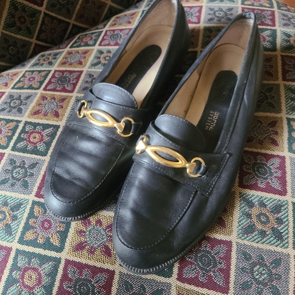 Sz 6M Leather Loafers - Picture 2 of 5